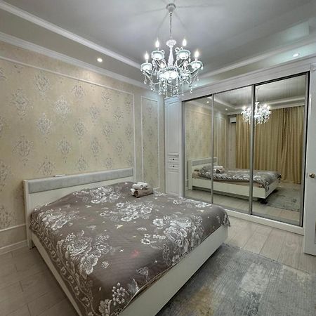 1 Ком Апартаменты Хан Шатыр, Вблизи Байтерек, Сарыарка, Центральный Парк Akmola Esterno foto